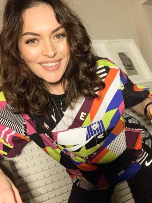 Ezgi Mola'nın ardından Enis Arıkan da koronavirüse yakalandı: Aşı olmamın ekmeğini yiyorum