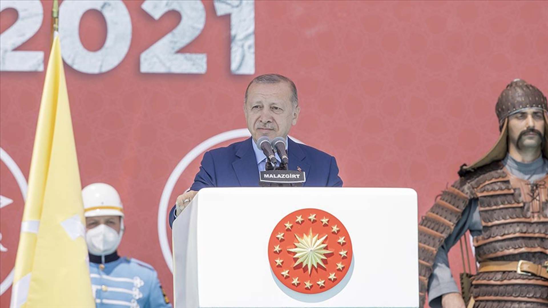 Cumhurbaşkanı Recep Tayyip Erdoğan, Malazgirt Zaferi'nin 950. yılı programında konuştu: Milletimizin başını öne eğdirmeyeceğiz
