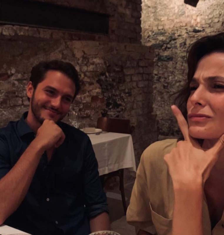 Bu kez kesin bitti! Ünlü oyuncu Büşra Develi ve Cem Aktay ilişkisi sona erdi!