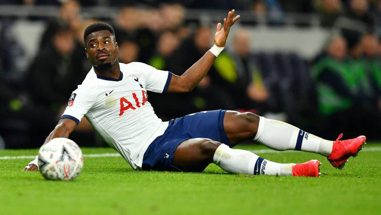 Fenerbahçe dünyaca ünlü sağ bek Serge Aurier'e kancayı taktı!