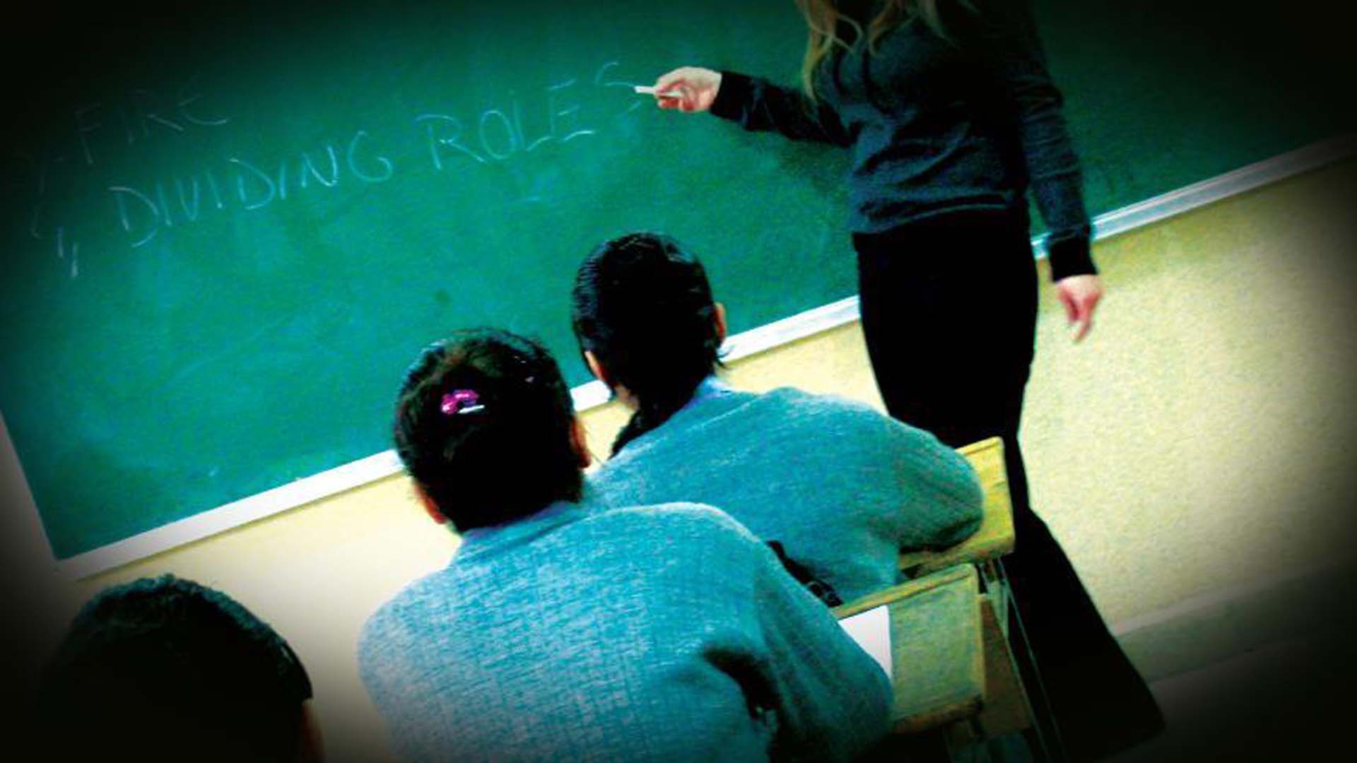 Böyle sorumsuzluk görülmedi! Koronavirüs olan öğretmen, sınıfın yarısına virüs bulaştırdı 