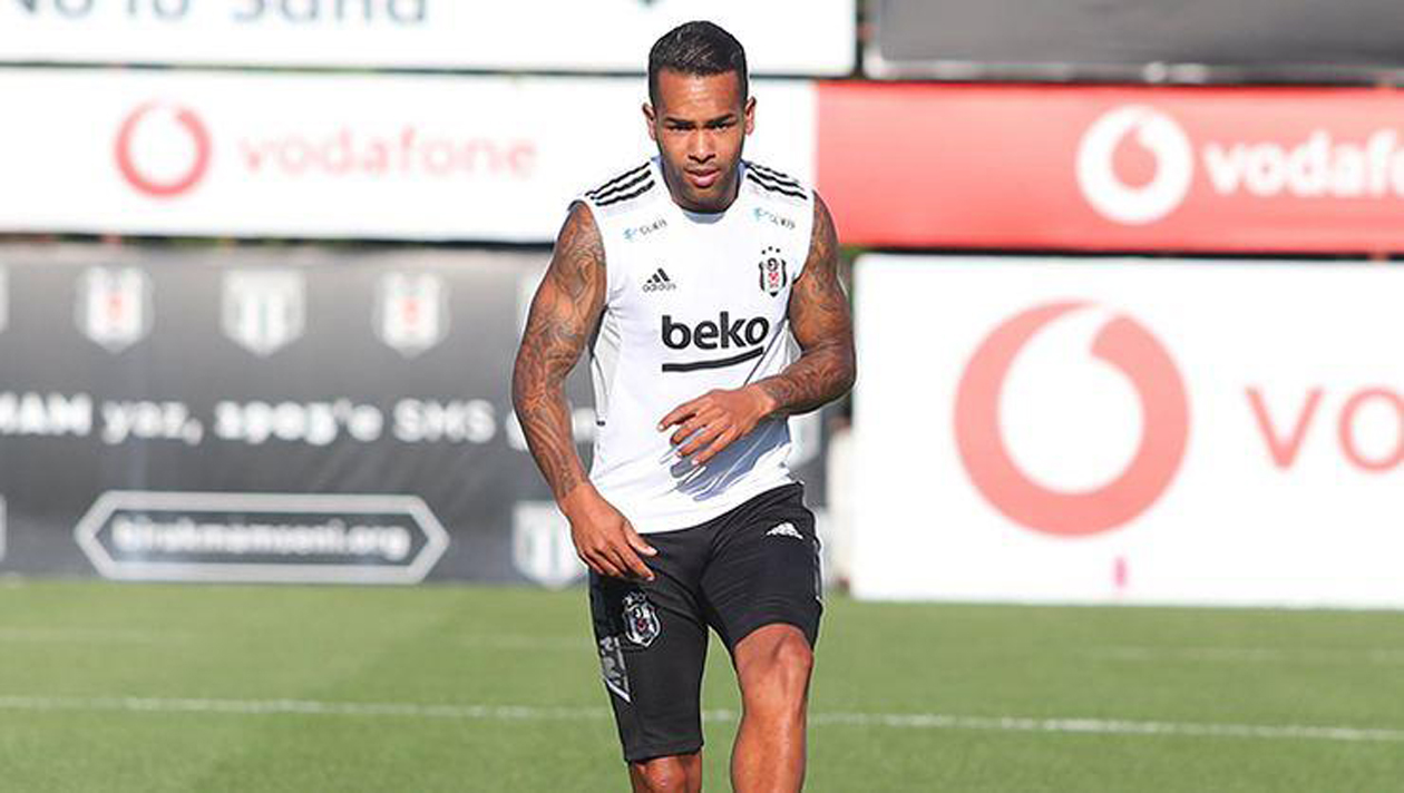 Beşiktaş yönetiminin transfer politikası taktir topladı! Yıldız oyunculara sadece 3 milyon Euro ödendi!