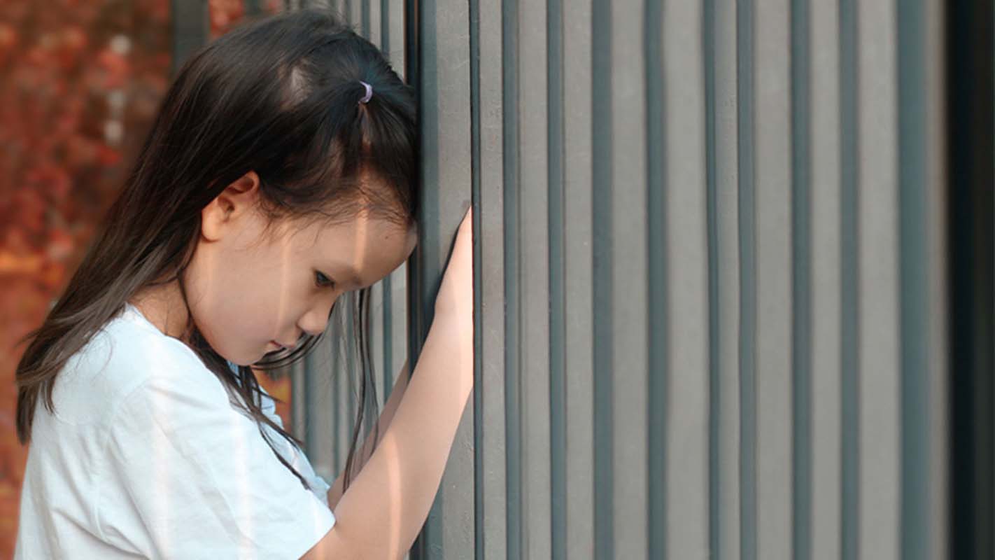 Genç anneden mide bulandıran olay! 13 yaş küçük çocukla ilişkiye girip kayda aldı