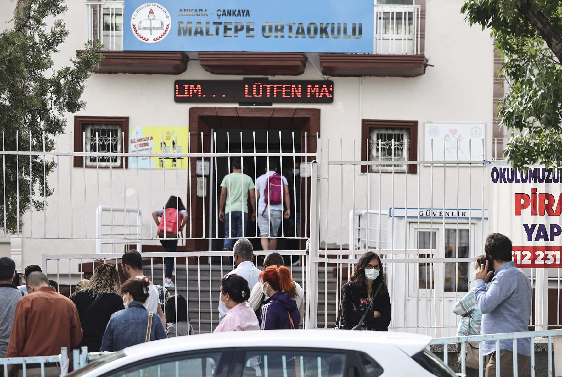 Cumhurbaşkanlığı kabinesi toplanıyor! Koronavirüs, Afganistan, yüz yüze eğitim ve göç tehdidi... 