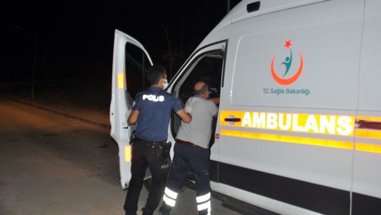 Hastaneye geldi, ambulansı kaçırdı! Alkollü sürücünün o anları kameralara yansıdı!