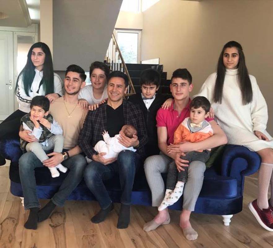 9 çocuğu olan İzzet Yıldızhan'ın oğullarına hayatın zorluklarını öğretmek için seçtiği yöntem dikkat çekti!