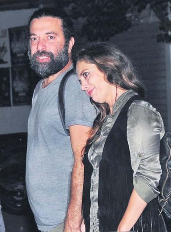  Nilüfer Açıkalın hakkında şaşırtan suçlama! Eski sevgilisinin parasıyla jigolo tuttuğu iddia edildi!