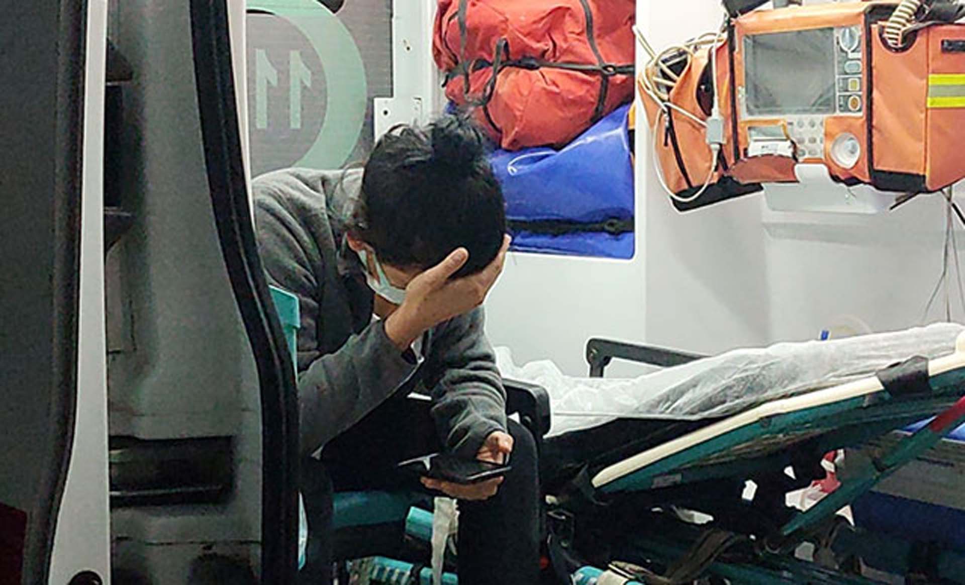 Hem suçlu hem güçlü! Korona pozitif olan kadın taksi ücretini fazla bulunca ortalığı birbirine kattı: Koronayım yaklaşmayın