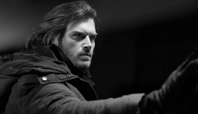 İnto The Night'a transfer olan Kıvanç Tatlıtuğ'un rolü belli oldu! Çok şaşıracaksınız!