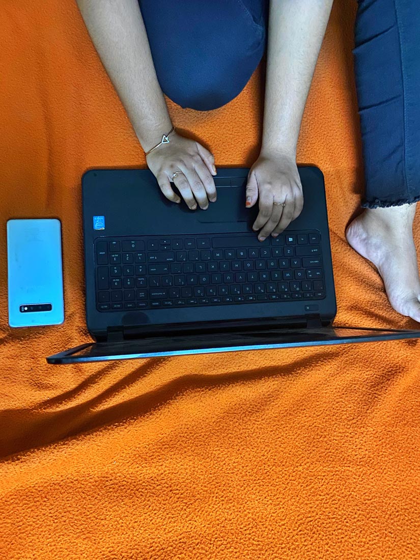 Eşinin mesajlarını indiren kadına yargıtaydan flaş karar!