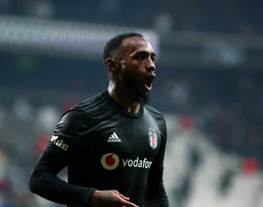 Beşiktaş'a Dortmund maçı öncesinde kötü haber! N'Koudou, sakatlığı nedeniyle maç kadrosundan çıkarıldı!