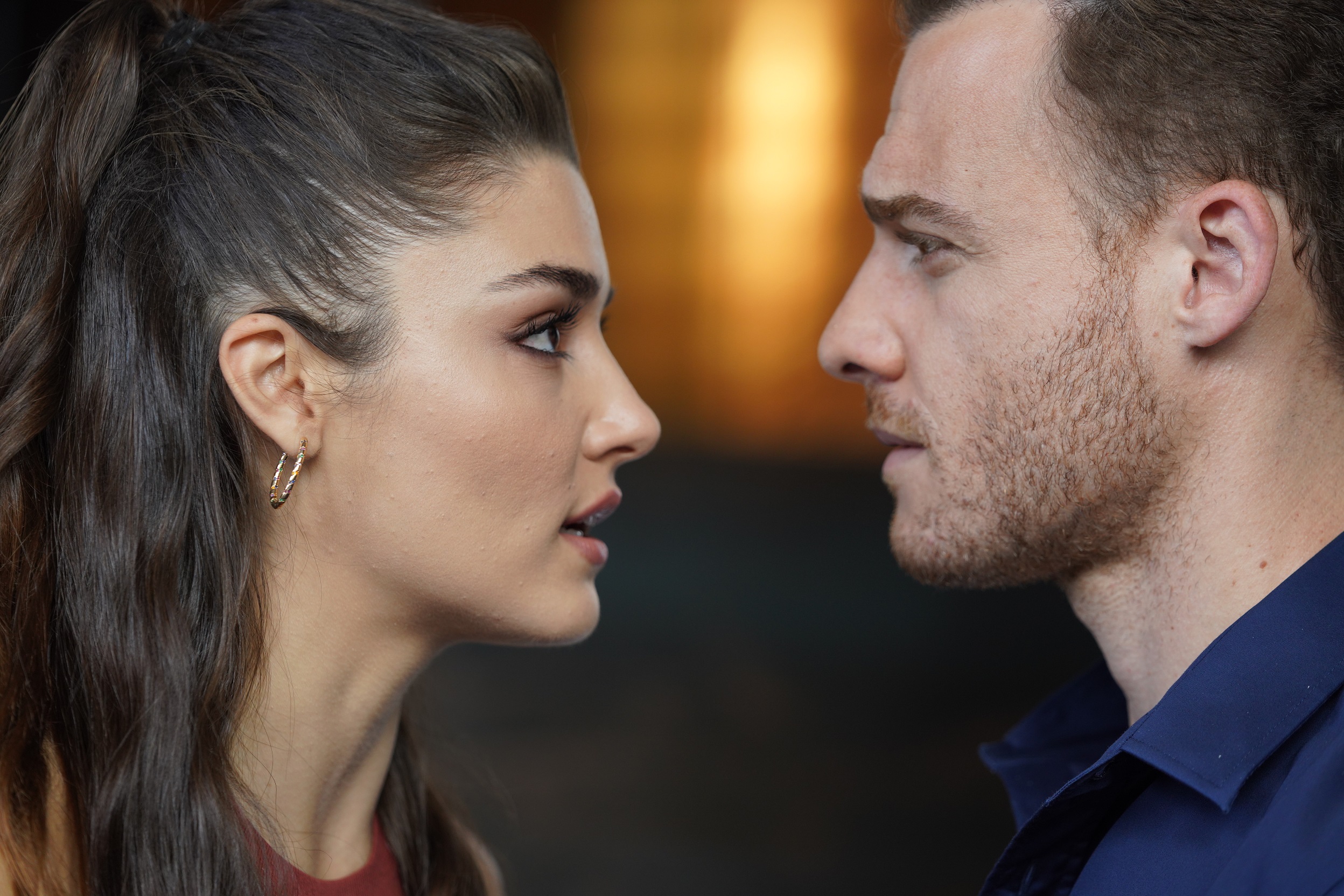 Final yaparak izleyiciyi üzmüştü! Kerem Bürsin müjdeyi verdi! Sen Çal Kapımı 2 geliyor!