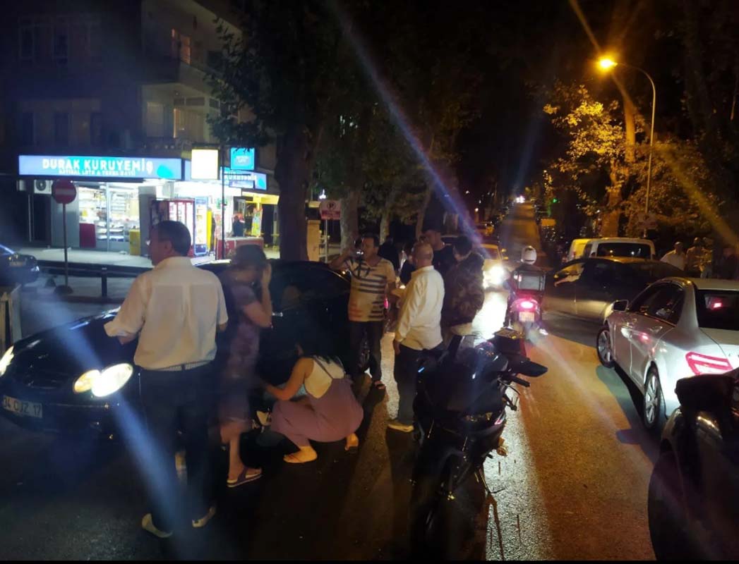 Sosyal medya fenomeninden korkutan kaza! Aleyna Yaren motosikletten fırlayıp yola savruldu!