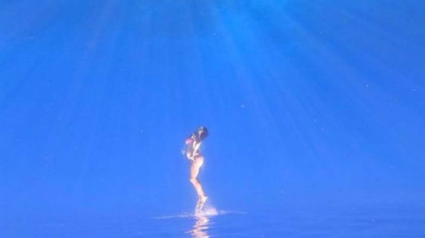 Doğum için gün sayıyor! Özge Özpirinçci bebek beklediği sevgilisi Burak Yamantürk ile bugün evleniyor!