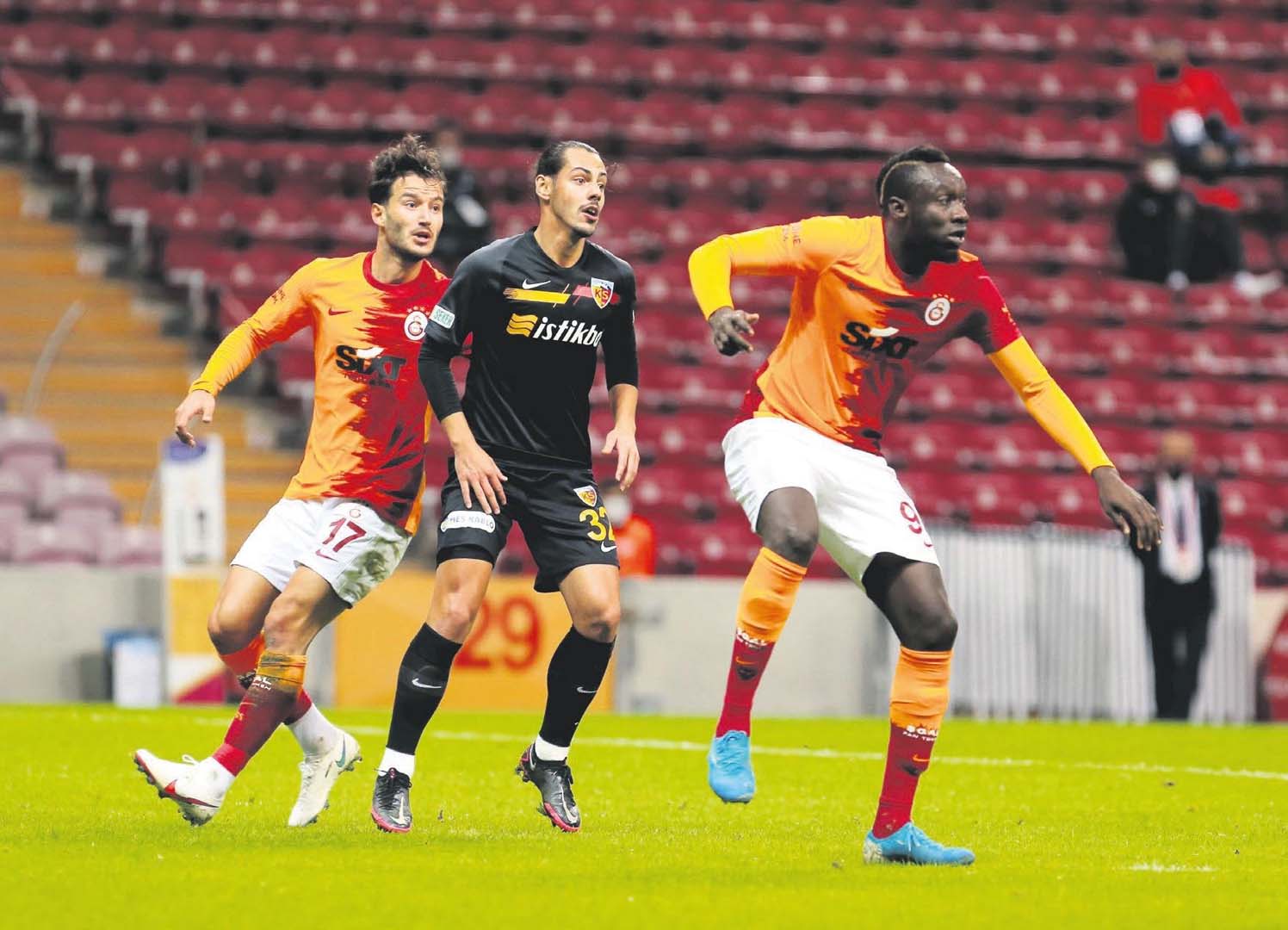 1 değil, 2 değil Diagne sınırı aştı! Disiplinsiz tavırları Galatasaray cezasız bırakmadı