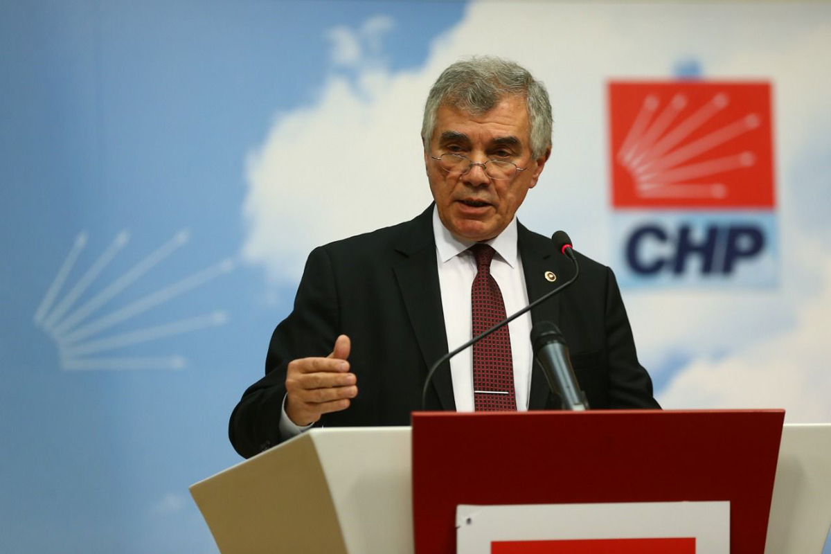 Ünal Çevikgöz kimdir, nereli, kaç yaşında? Eşi kim? Kaç çocuğu var? Ünal Çevikgöz biyografisi