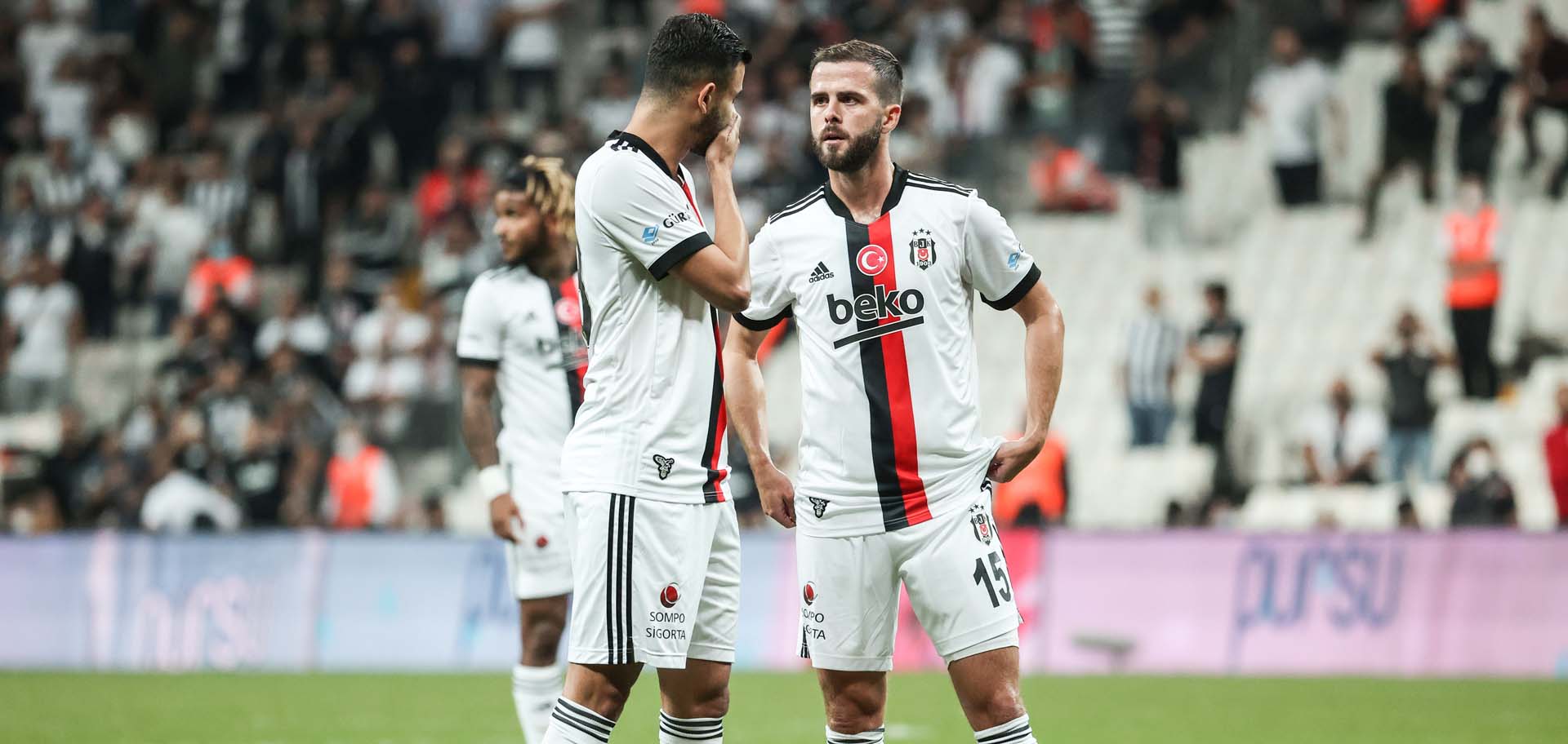 Miralem Pjanic çıkınca orta saha yokları oynadı! Beşiktaş evinde 3 puandan oldu
