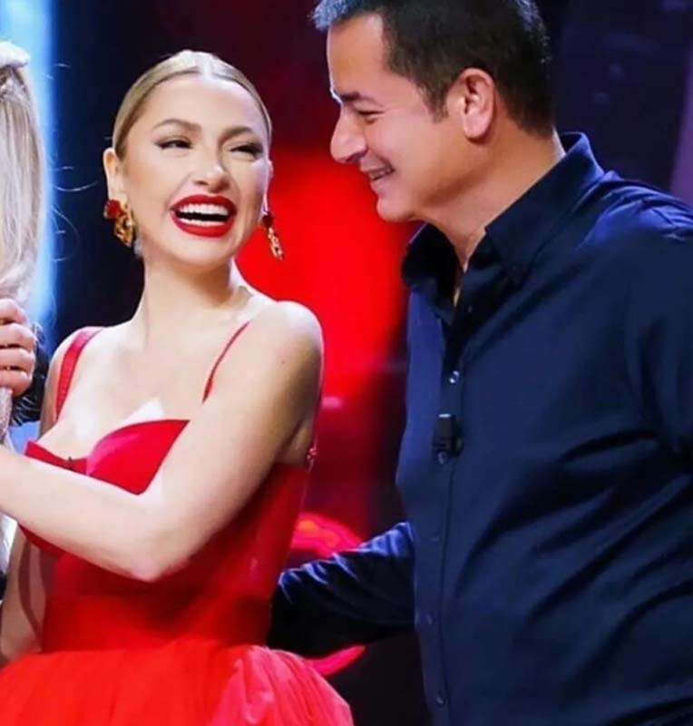 Sevilen yarışma programı O Ses Türkiye'nin çekimleri başladı! Jüriler yerlerini aldı!