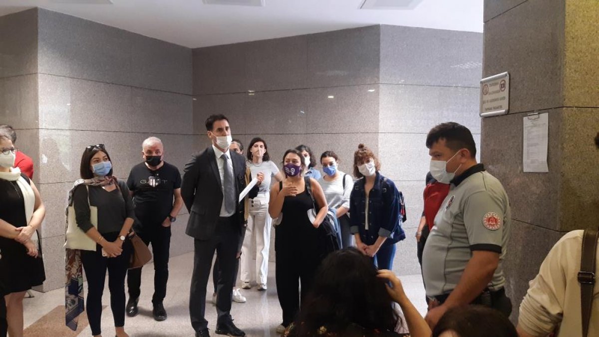 Meslektaşlarını taciz etmişti! Oyuncu Uğur Arda Aydın cinsel saldırı suçundan hapis cezasına çarptırıldı!