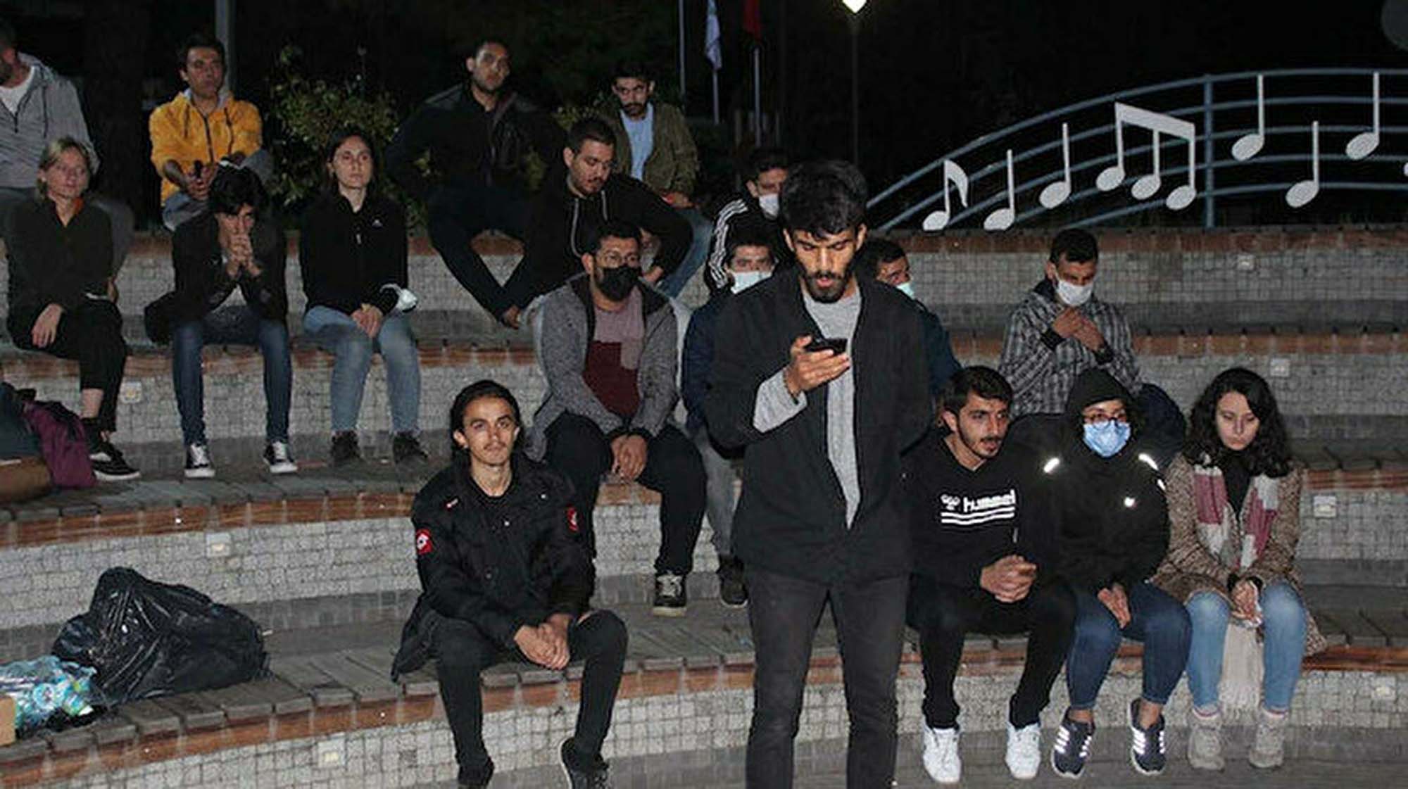 Barınamıyoruz dediler provokatör çıktılar! İçişleri Bakanlığı'ndan barınamıyoruz ve yurtsuzlar sloganları ile yapılan eylemlere ilişkin açıklama geldi!