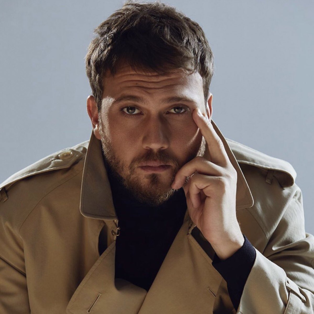 Miray Daner ve Aras Bulut İynemli arasında yıllardır saklanan ilişki herkesi şaşkına uğrattı!