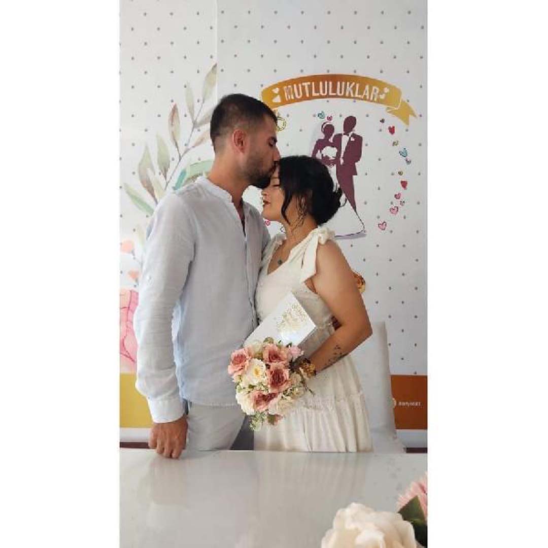 5 gün önce evlenmişlerdi! Yaşanan kavga sonucunda biri hayatını kavga etti