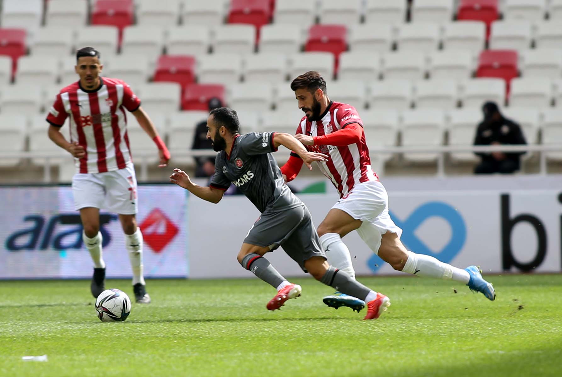 Demir Grup Sivasspor 4 - 0 VavaCars Fatih Karagümrük | Maç sonucu, özeti 