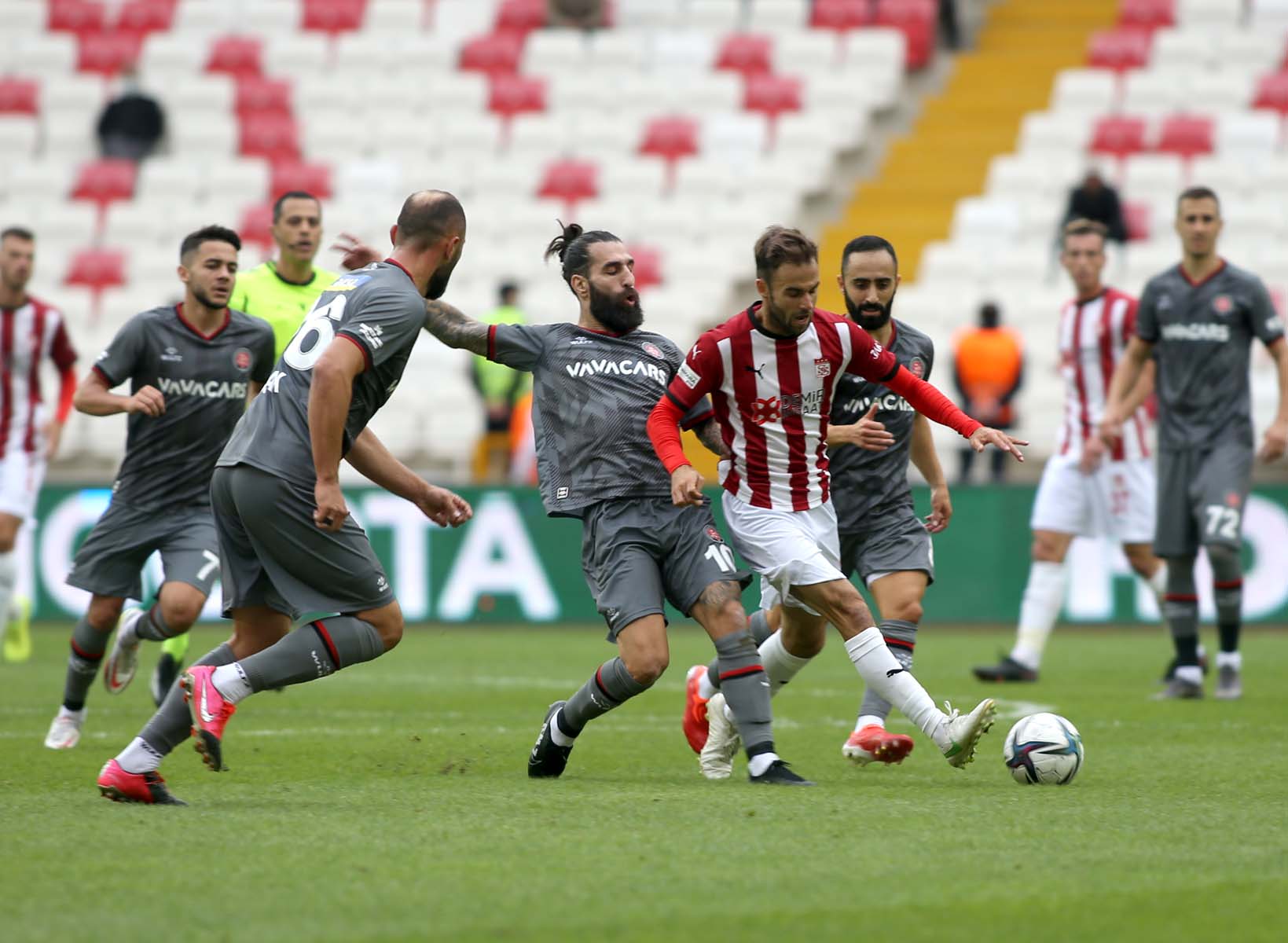 Demir Grup Sivasspor 4 - 0 VavaCars Fatih Karagümrük | Maç sonucu, özeti 