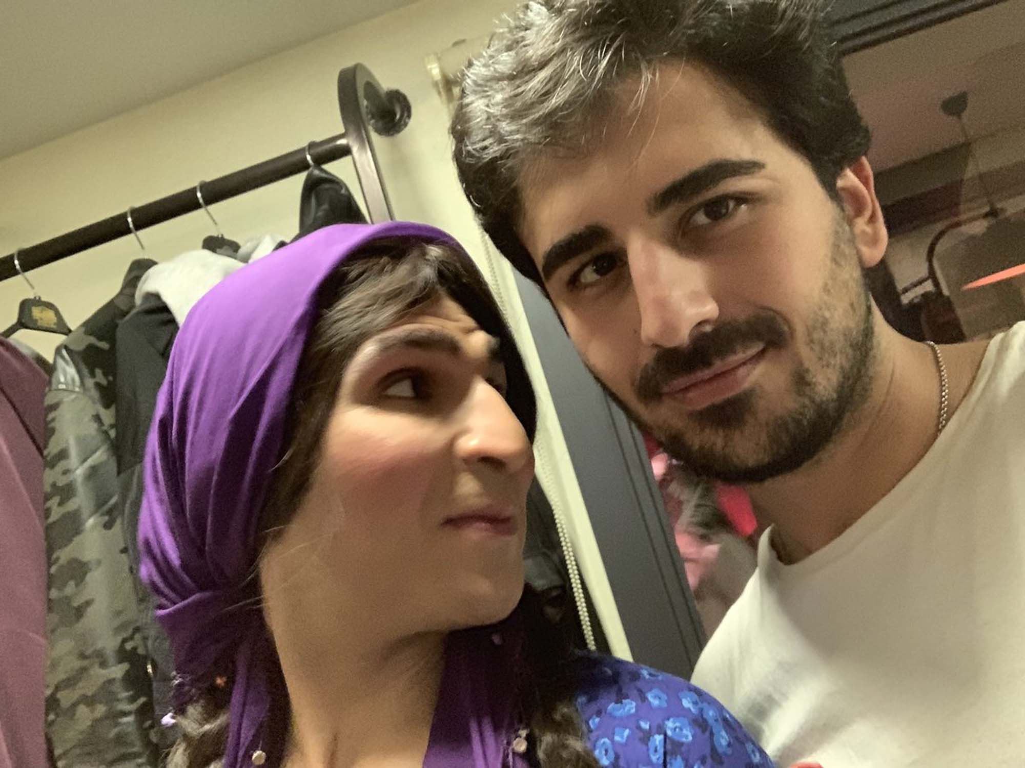 Ozan Can Yiğit sevgilisi kim? Çok Güzel Hareketler Bunlar 2 Ozan Can Yiğit kiminle sevgili?