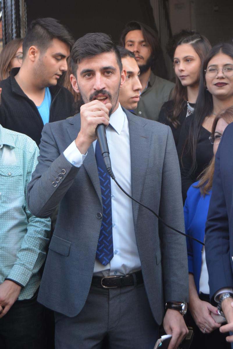 CHP Denizli Gençlik Kolları Başkanı'ndan Cumhurbaşkanı Erdoğan'a yönelik hakaret: ''Makamına Erdoğan'ın resmini asanın kafasını kırarız!''