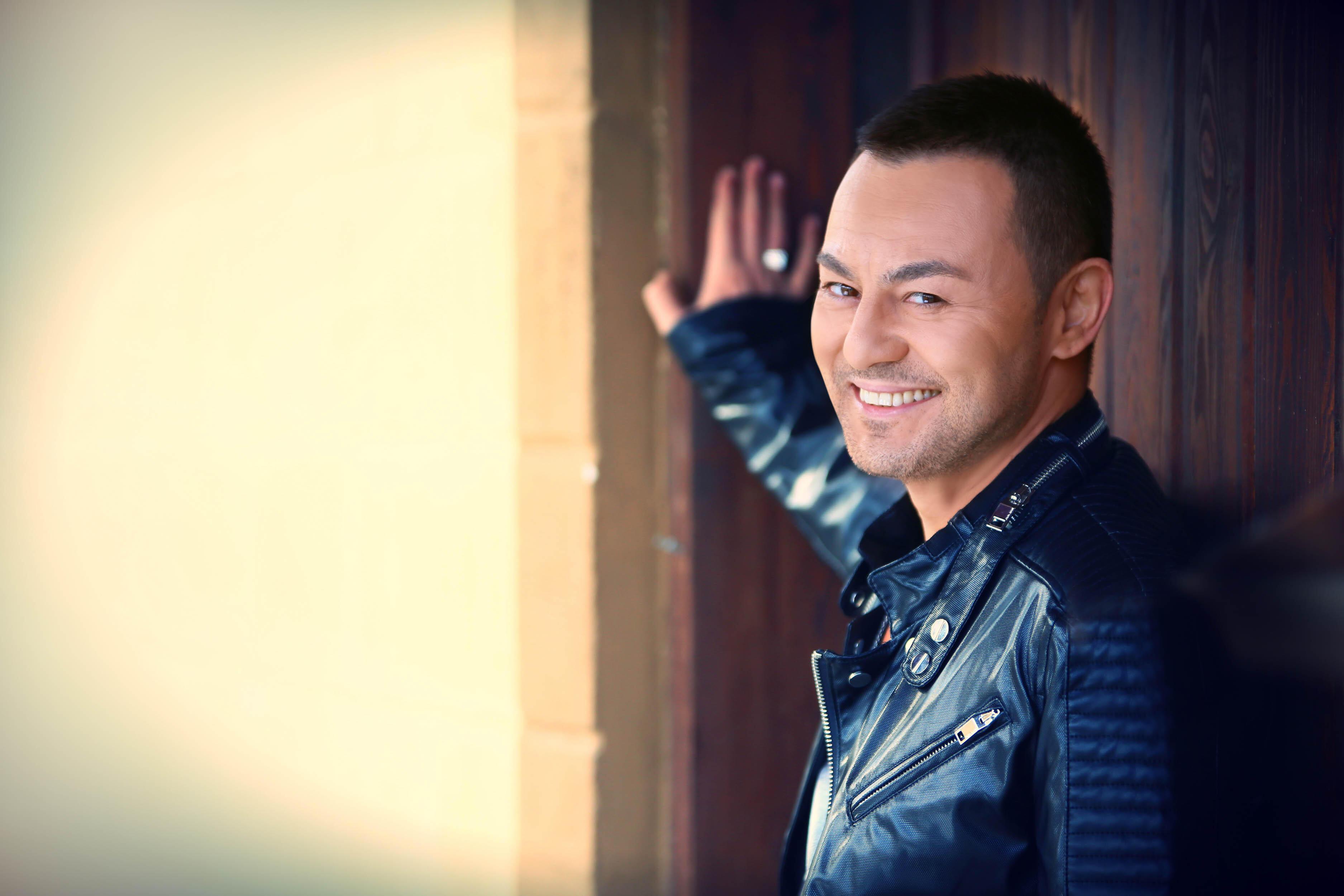 Serdar Ortaç'ı cami önünde para isteyen dilencilere benzetti! Tuğba Ekinci'den hafife alınmayacak sözler!