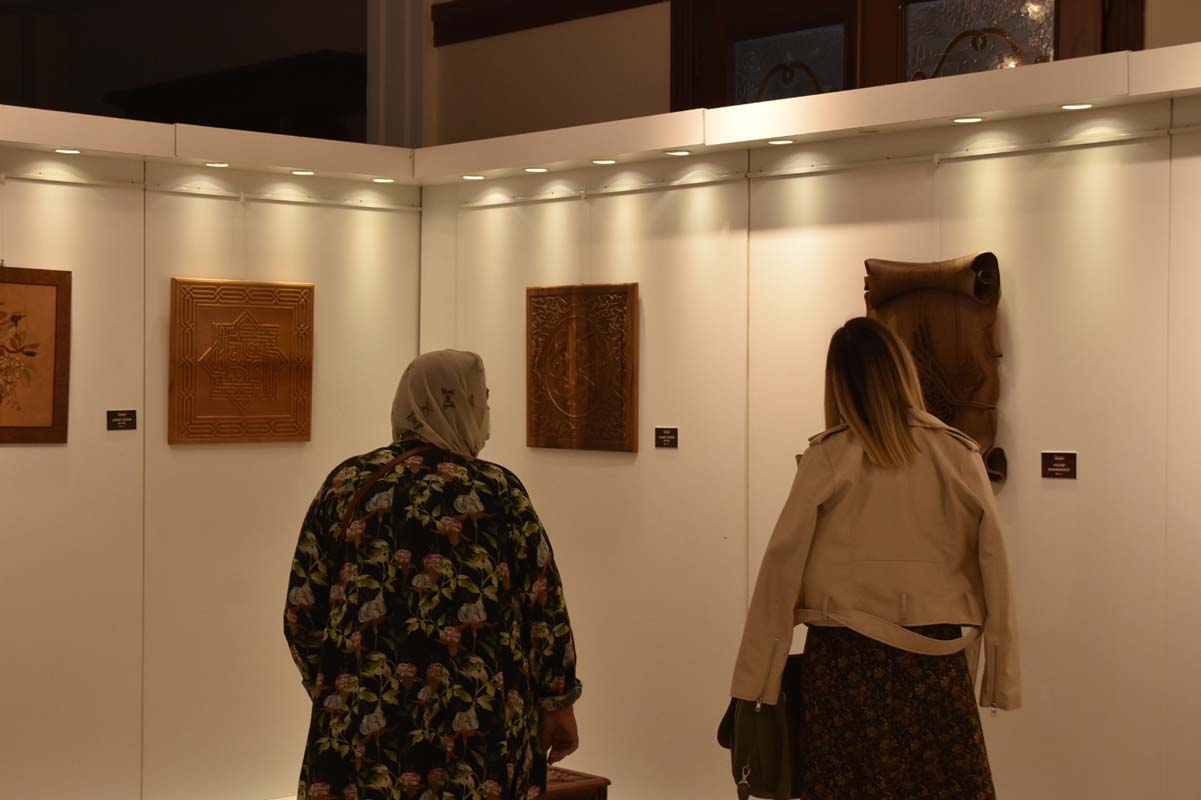 Pendik'te "Ahşaptan Sanata'' sergisinde sanatseverlerden büyük buluşma!