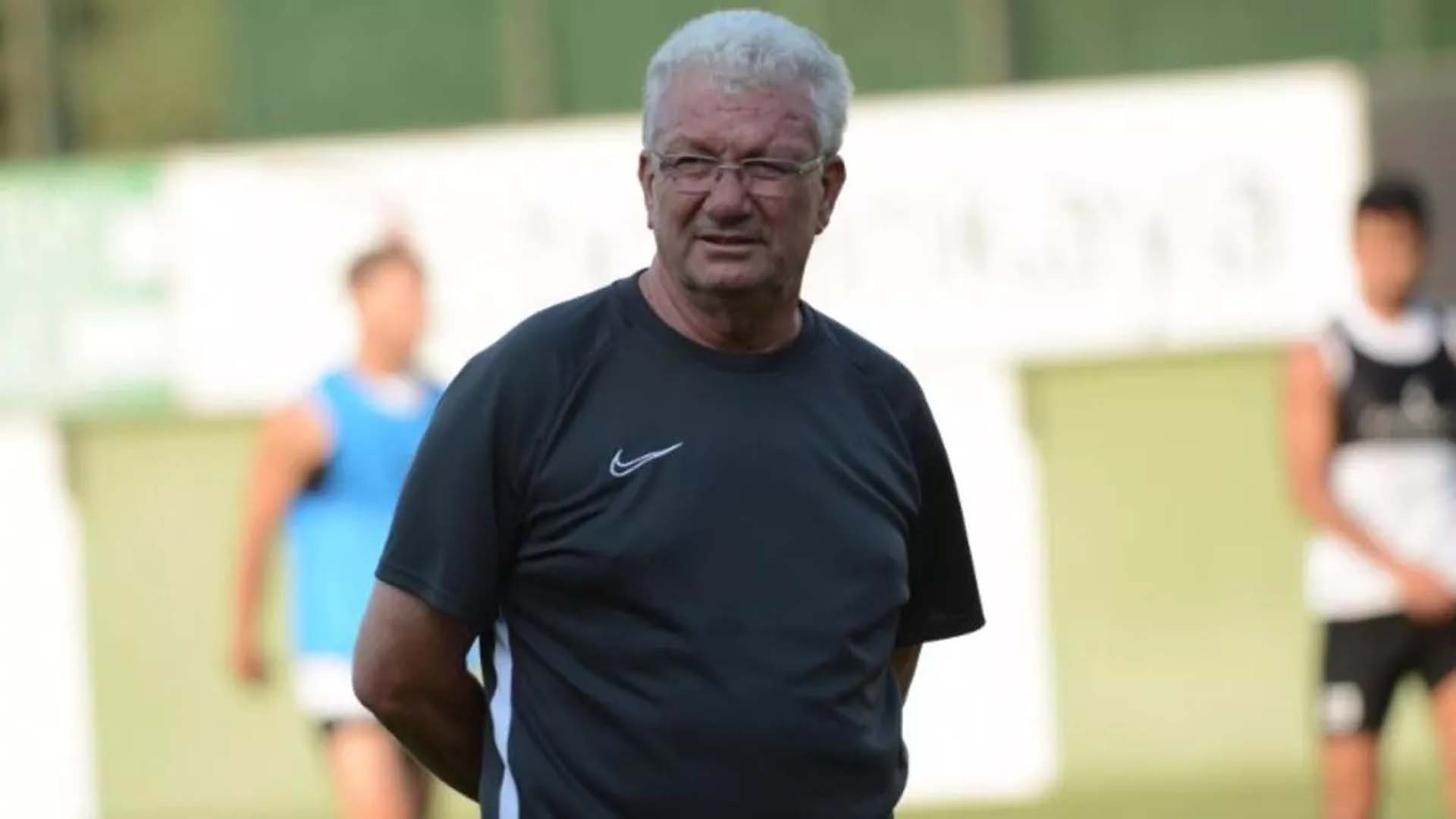 Bursaspor’un eski teknik direktörü, Bursaspor-Ankaragücü maçını izlerken kalp krizi geçirdi