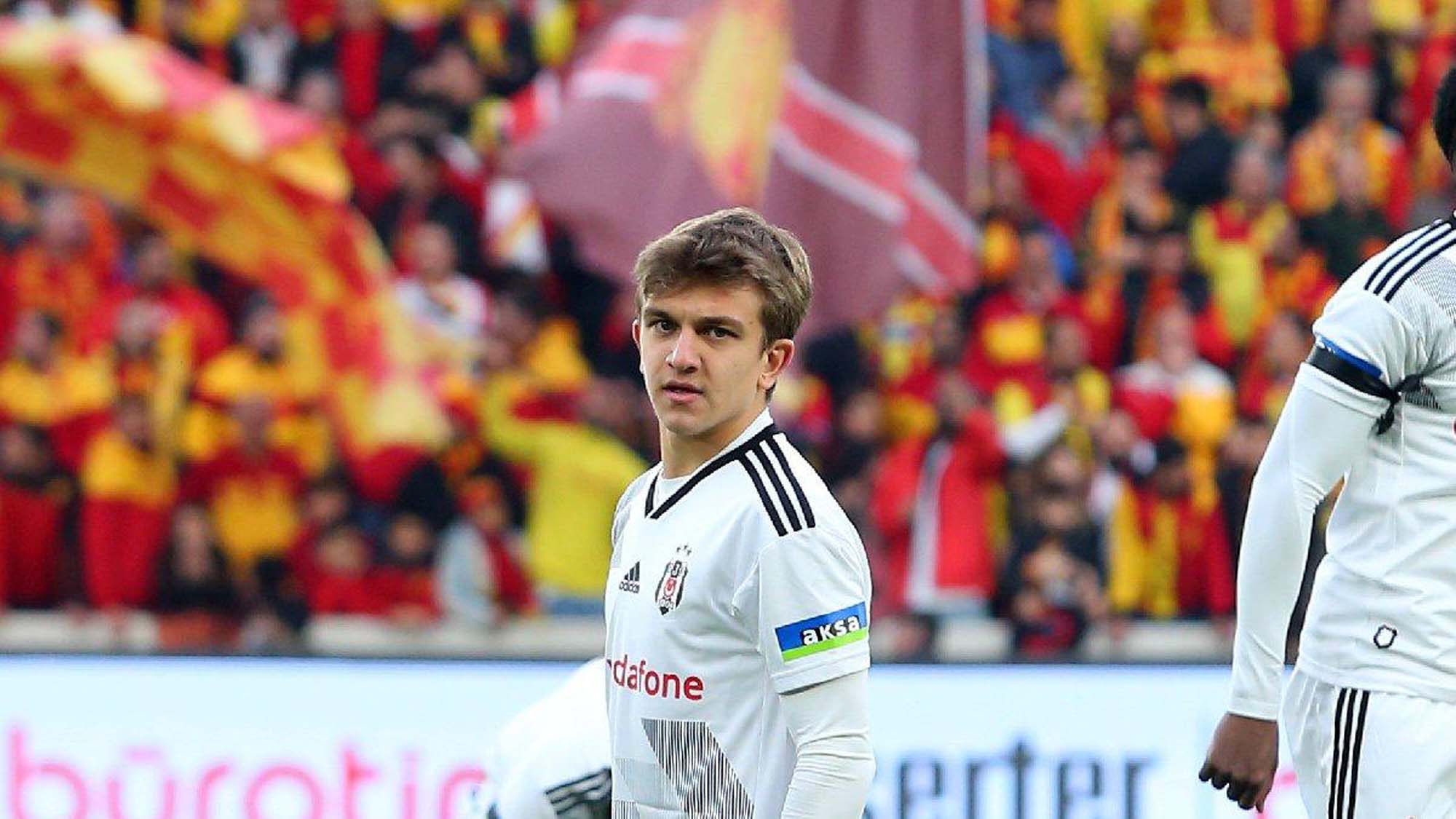 Rıdvan Yılmaz kimdir? Nereli, kaç yaşında, hangi mevkilerde oynuyor? Rıdvan Yılmaz'ın sevgilisi var mı?