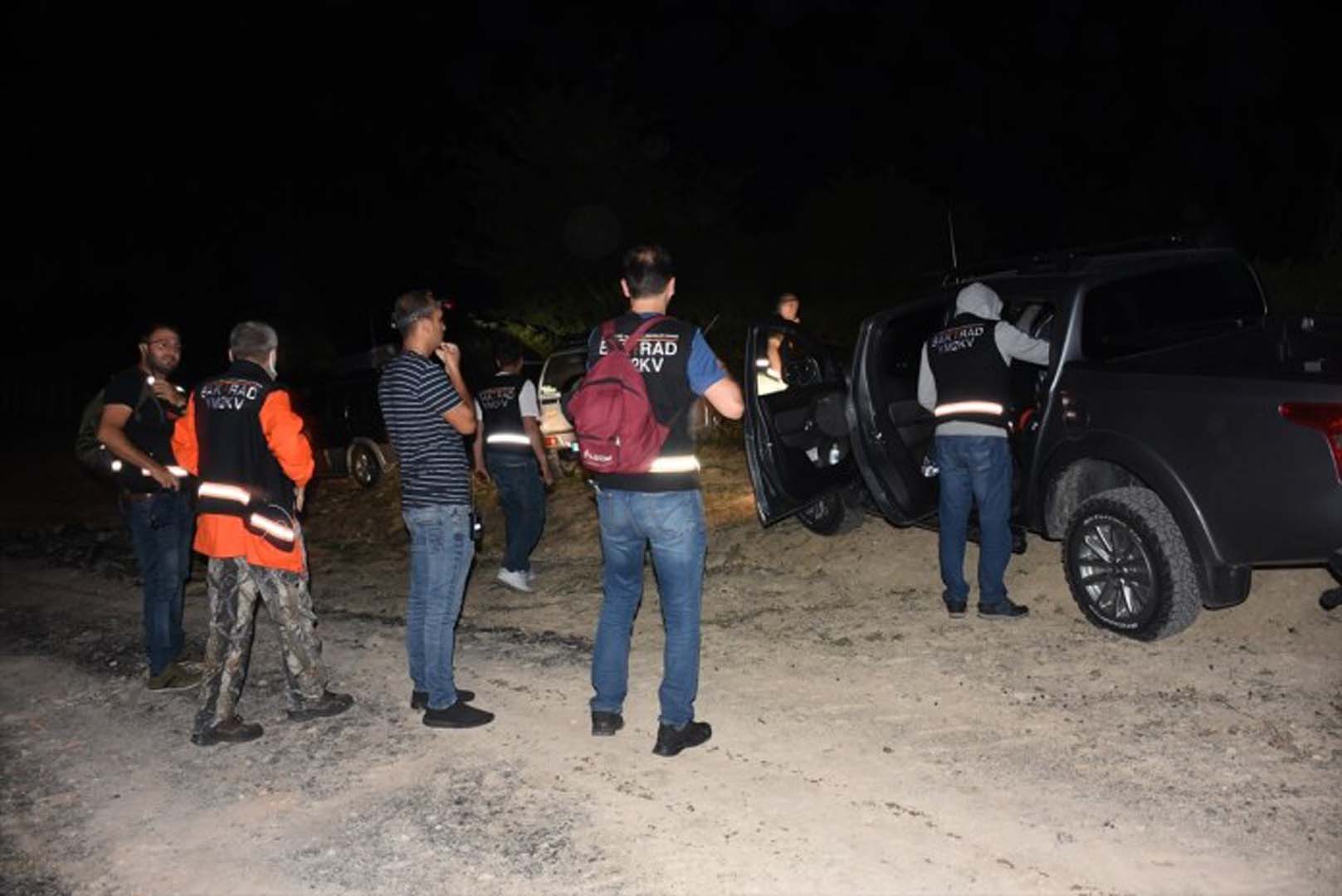 Ormanda saatlerce kendini aradı! Arama kurtarma çalışmasına katıldı, aranan kişinin kendi olduğunu fark etti!