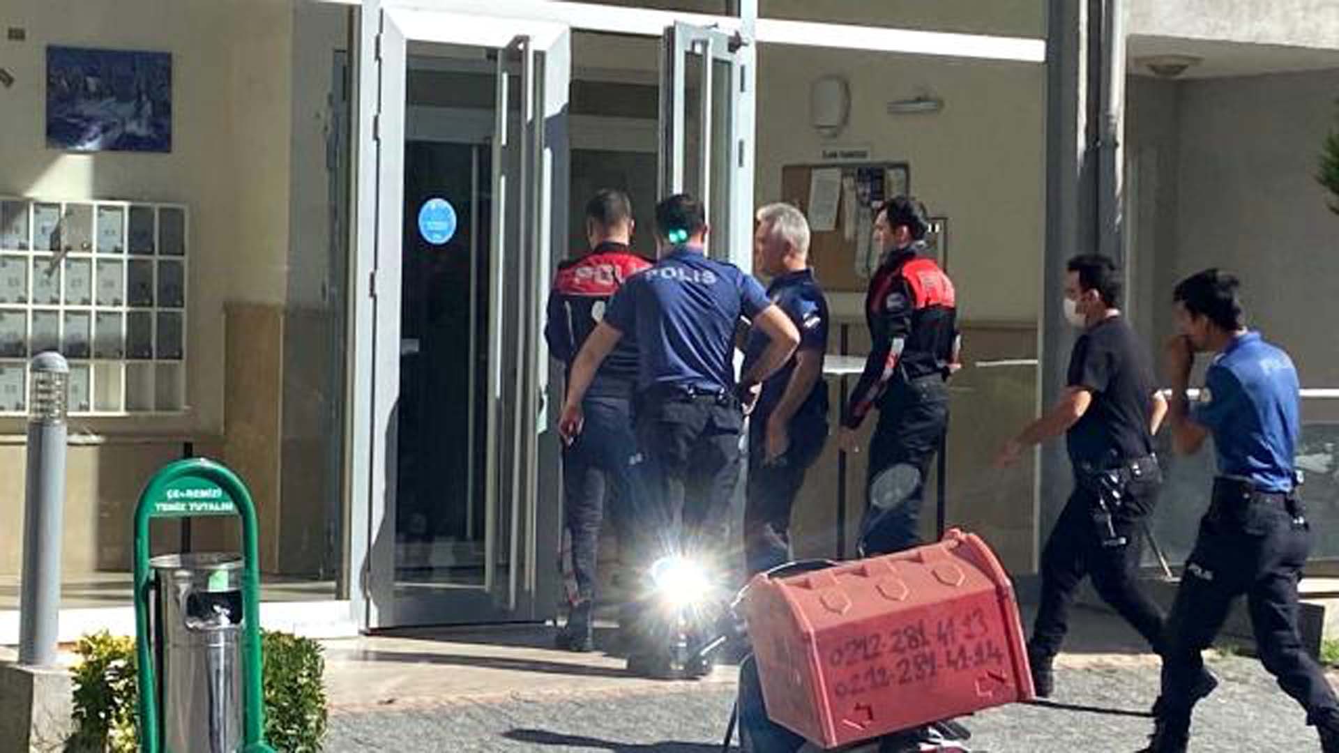 Tacizleri dur durak bilmeyen 40 yaşındaki şahıs, 19 yaşındaki genç kız tarafından vuruldu!