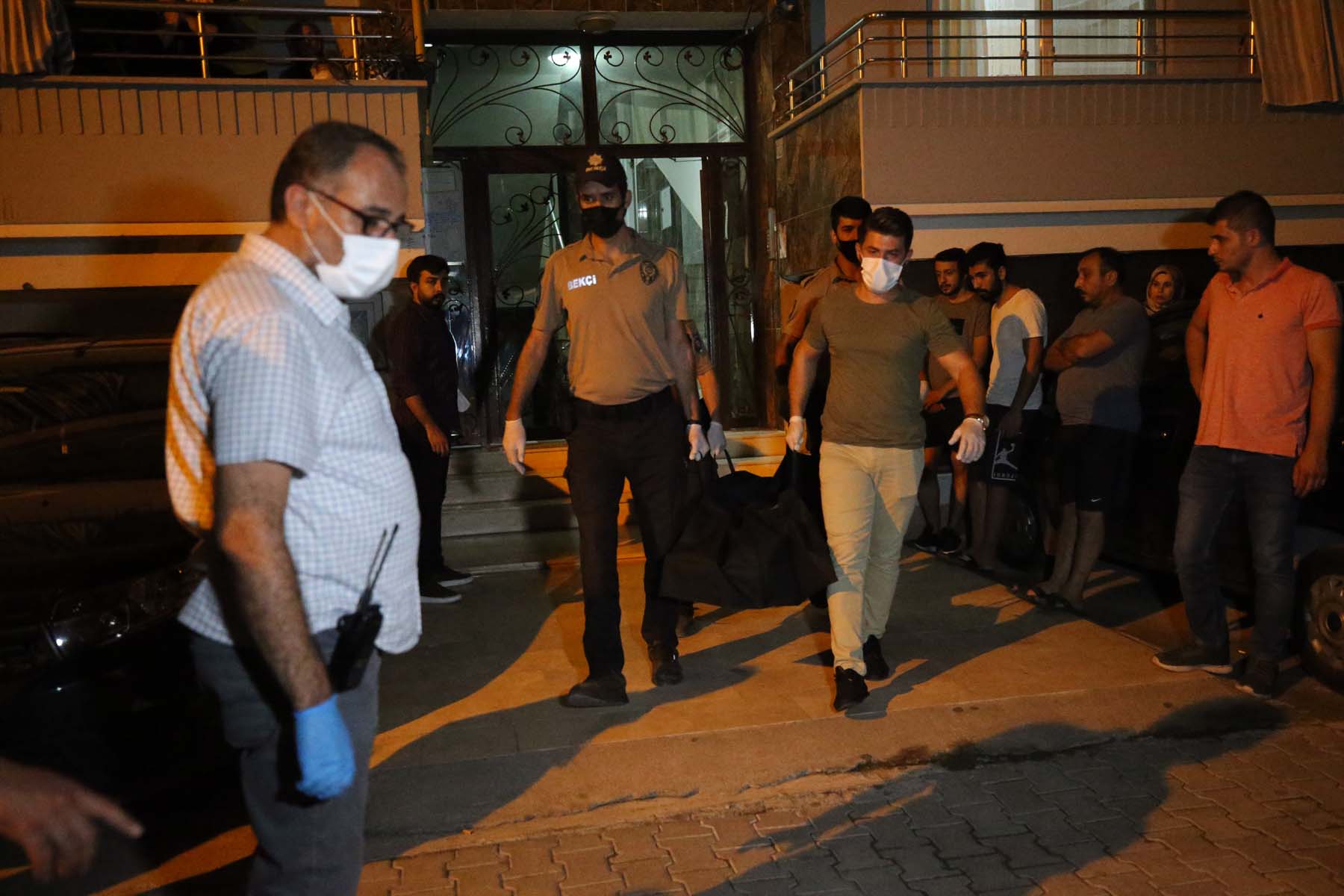 Hatay'da anne ve 2 çocuğunun öldürülmesi olayında gerçek ortaya çıktı! İfadesi alınan baba Turgay Mert, ailesini boğarak öldürdüğünü itiraf etti