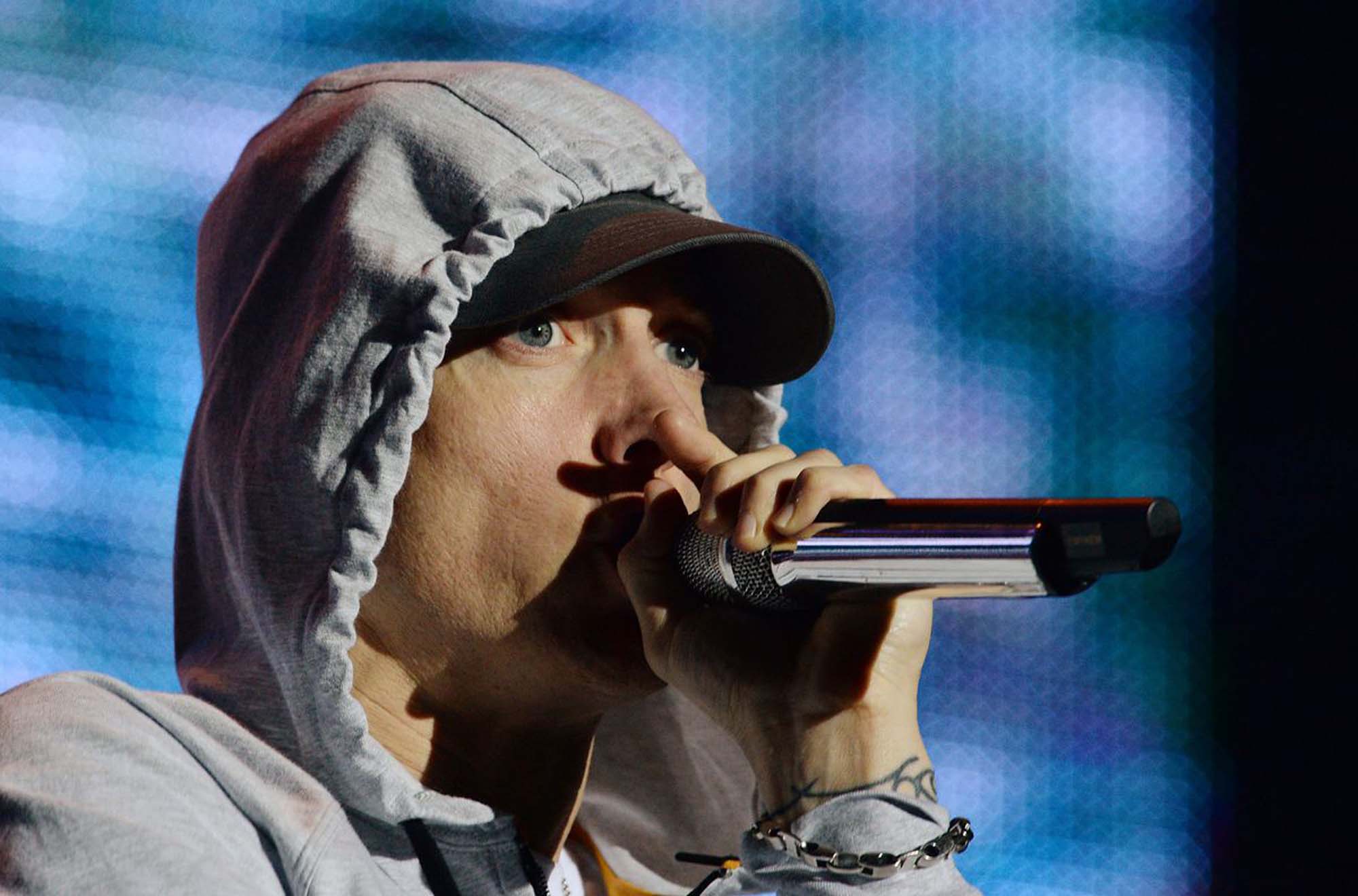 Rap'in Tanrısı Eminem makarna restoranı açtı, hayranları uzun kuyruklar oluşturdu!