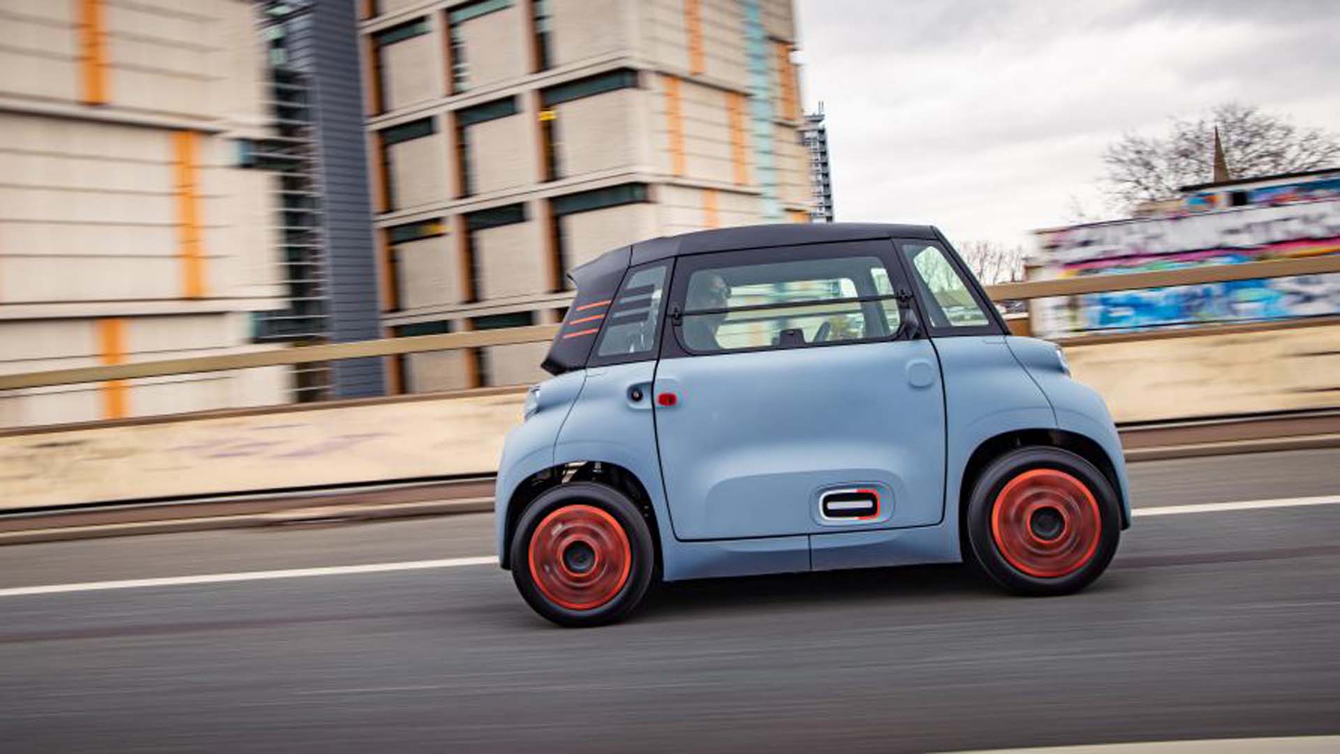 Citroen'in yeni çıkardığı 6 bin euroluk elektrikli araçlar Türkiye’ye geldi! 