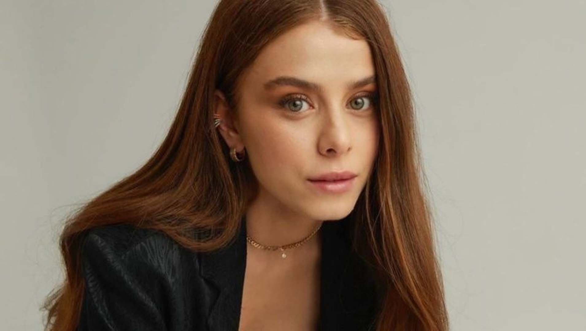 Kırmızı Oda'nın Süveyda'sı İlayda Alişan'ın eski fotoğrafı ortaya çıktı! Estetik iddiaları gündeme bomba gibi düştü