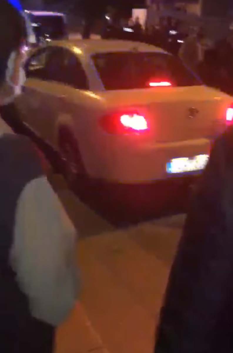 İstanbul Pendik'te hareketli dakikalar! Elindeki bıçağı atmadı, polis vurmak zorunda kaldı 