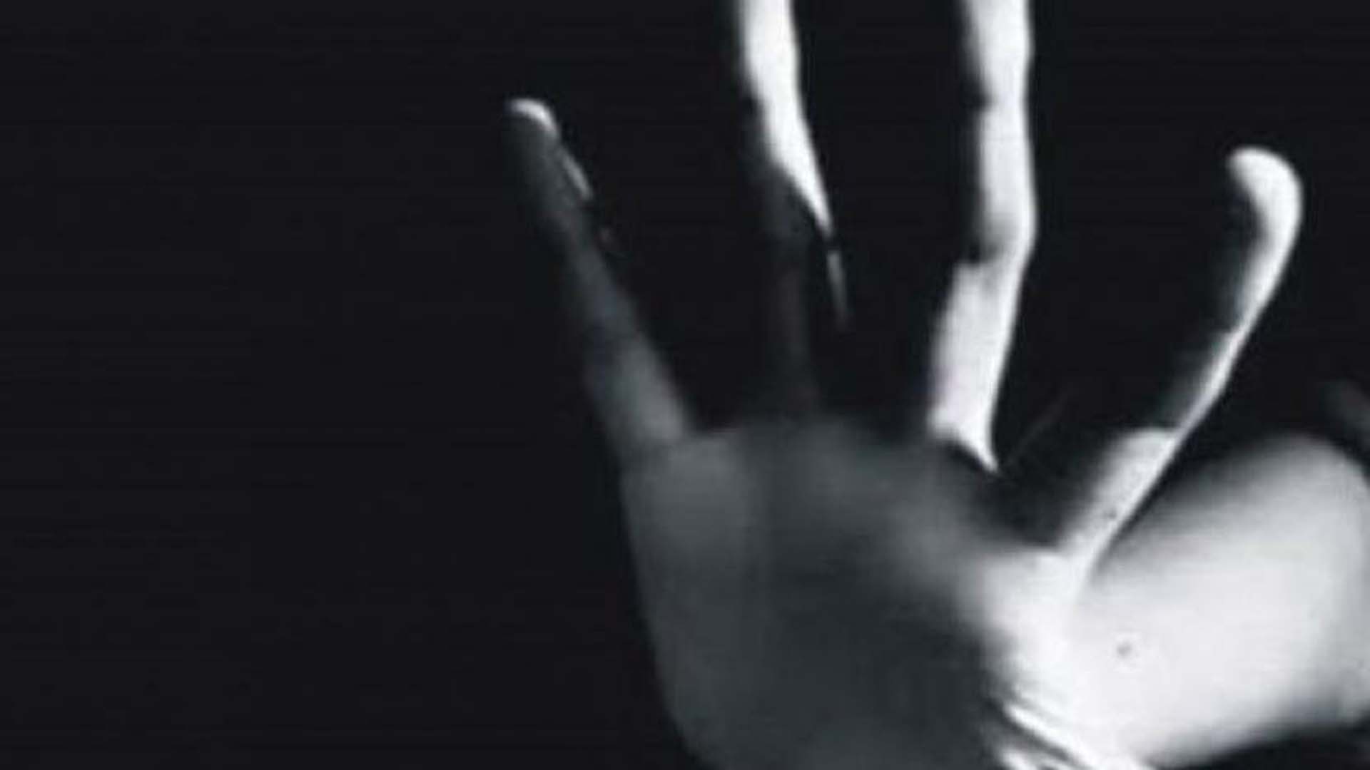 Öğrencisiyle birden fazla kez ilişkiye giren öğretmen tutuklandı! Erkek çocuğunun telefonunda öğretmenin çıplak fotoğrafları çıktı