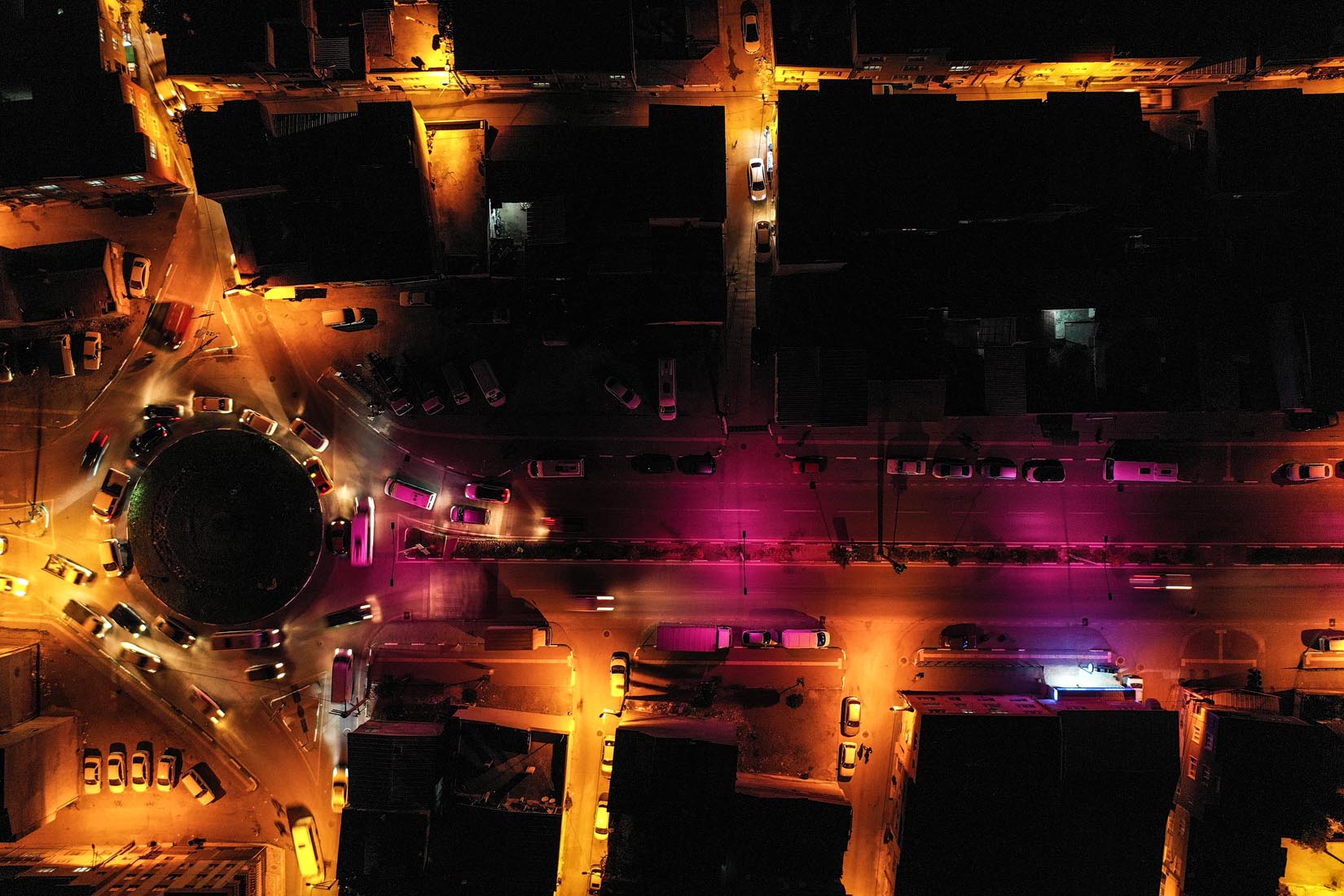 Bursa'da Meme Kanseri farkındalığına dikkat çekildi! Pembe Sokak Lambaları Projesi hayata geçirildi