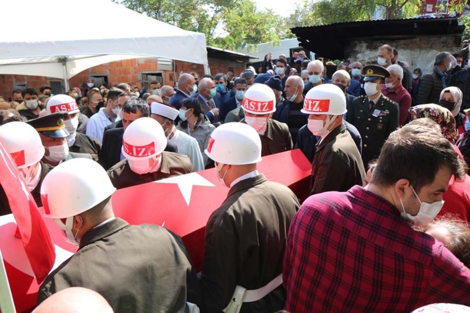 Fırat Kalkanı şehidi Tayfun Özköse'ye son veda! Şehit er Samsun'da toprağa verildi