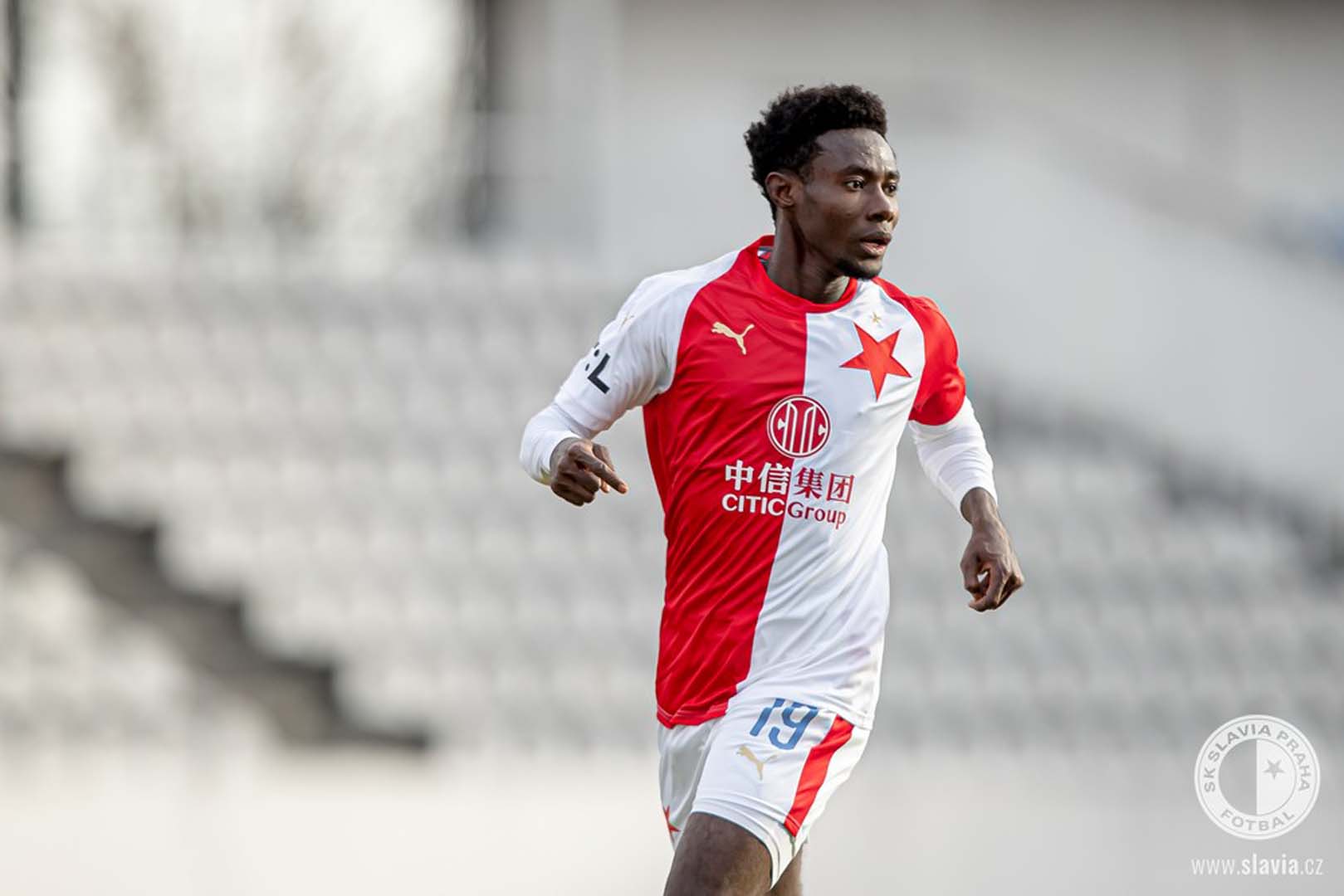 Trabzonspor sol bek için harekete geçti! Oscar Dorley'in menajeri İstanbul'a davet edildi!