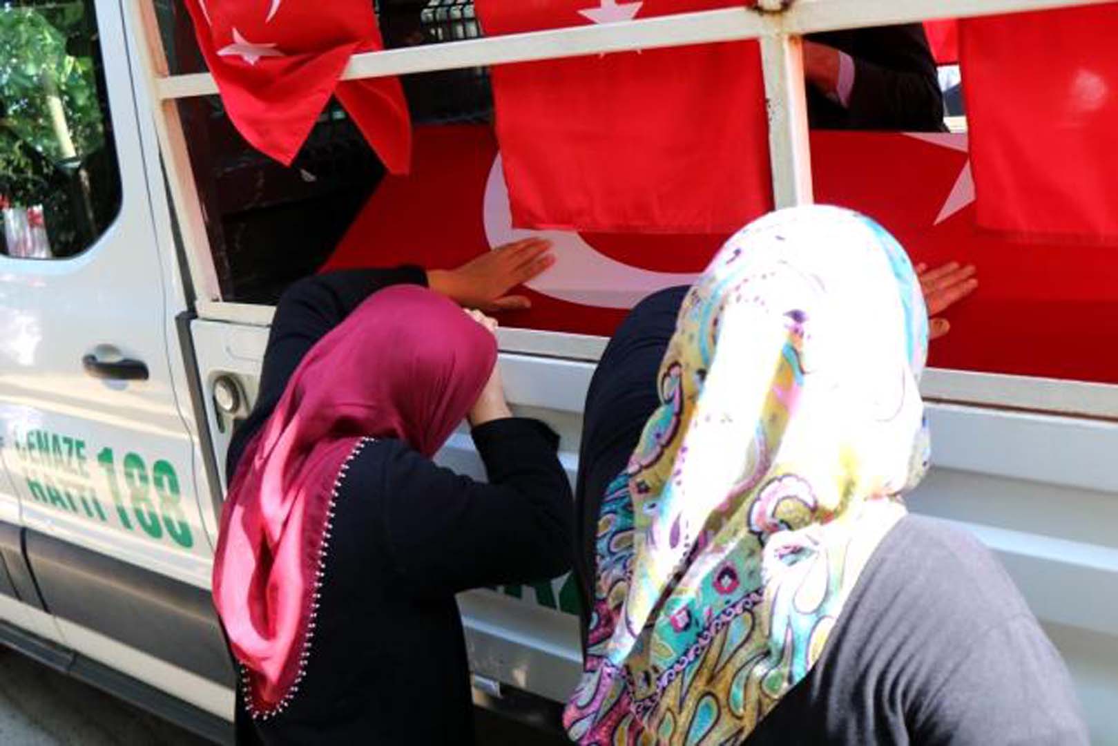 Fırat Kalkanı şehidi Tayfun Özköse'ye son veda! Şehit er Samsun'da toprağa verildi