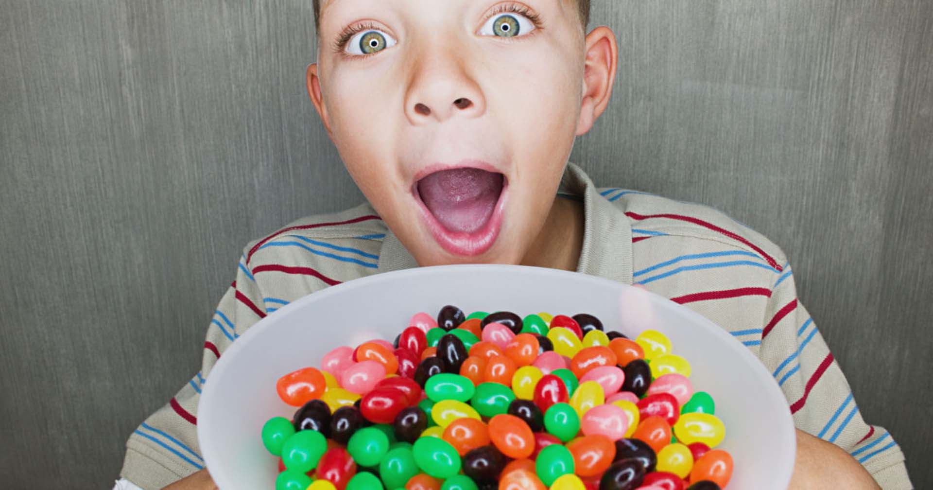 Çocuklar için birçok sağlık sorununa yol açan E171 AB tarafından yasaklanıyor. Türkiye'de kullanılmaya devam ediyor