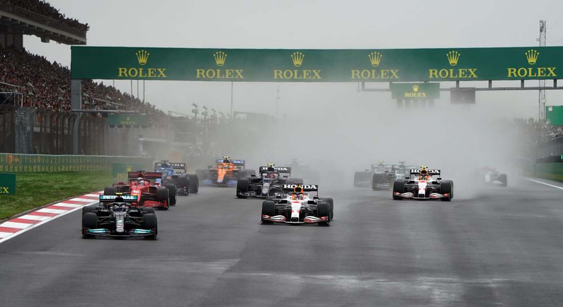 Formula 1 İstanbul Grand Prix'sinin (GP) galibi belli oldu! Galibiyete Bottas uzandı