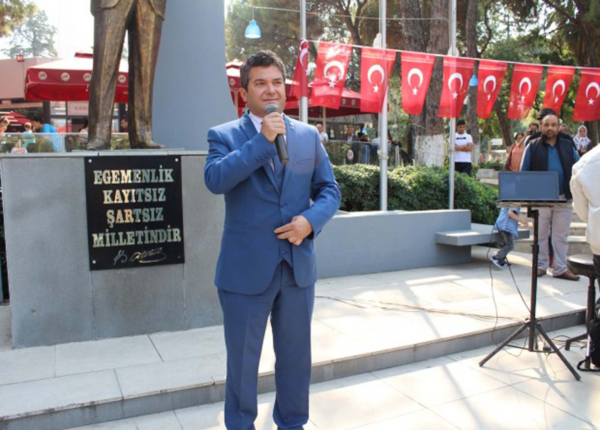 CHP Tire İlçe Başkanı Hakan Şenoyar kimdir,? Nereli, kaç yaşında? Hakan Şenoyar görevden neden alındı?