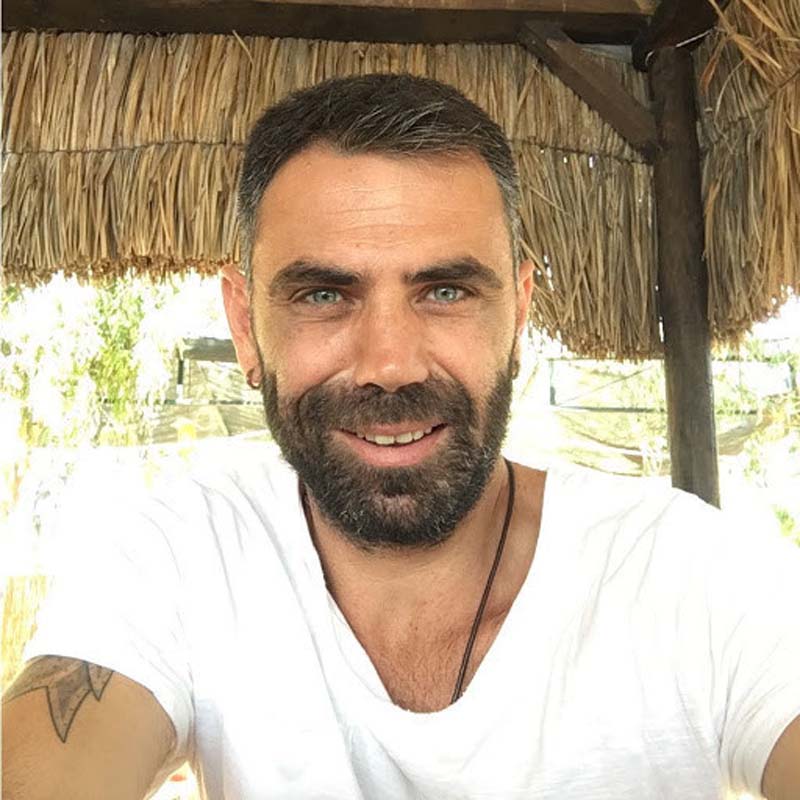 Teşkilat'ın Yıldırım'ı Gürkan Uygun'un kardeşiyle olan benzerliği şaşırttı! Görenler gözlerine inanamadı! 